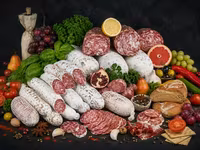 Мясные деликатесы коппа прошутто ломо — الصورة 2